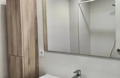 Vermietung einer gemütlichen Wohnung mit 2 Schlafzimmern, 85 m², Alicante, Spanien